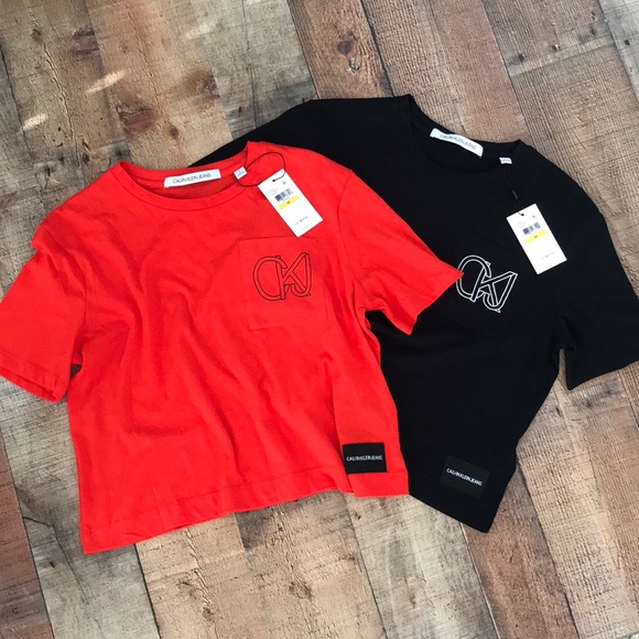 Tops - Last Sale🎉New Orange Calvin Klein Crop Top T